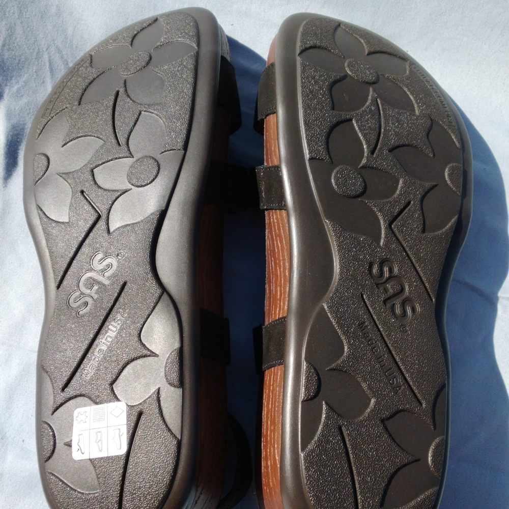 SAS Men’s Black Strap Sandals with Brown Footbed